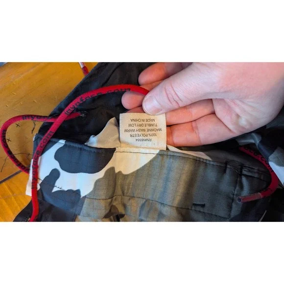 Y2k Tapout MMA Fight Shorts Mens 34 Grey Camo Ripstop Embroidered Logo Red Black - Picture 2 of 9